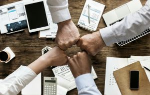 クレド・ミッション・ビジョンの違いとは？会社経営におけるクレドの作り方